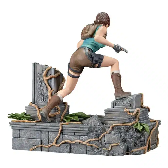 Фигурка Tomb Raider: Lara Croft figure — изображение 3